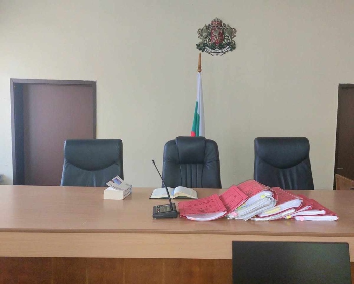 Оставиха в ареста 25-годишен дупничанин, обвинен за канабис – бил в изпитателен срок за същото престъпление