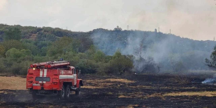 Добрата новина: Пожарът край Висока Могила е потушен, дежурни екипи остават на място