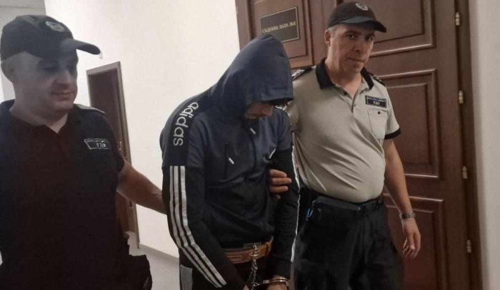 18-годишният, обвинен в убийството на чичо си с дървен кол: „Съжалявам, не съм го искал“