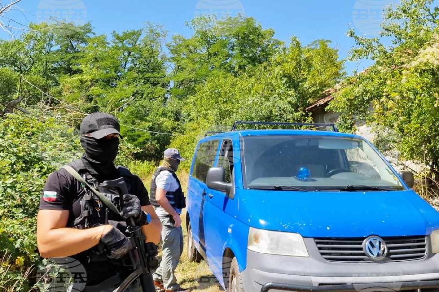 Акция срещу две лихварски банди в Ботевградско: Трима са задържани при операция на ГДБОП