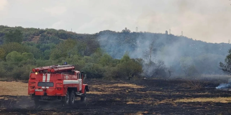 Община Бобошево благодари на пожарникарите за овладяването на огъня край Висока могила