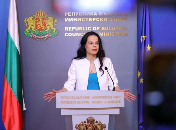 Министър Ивкова: Обжалвате ТЕЛК? Правата ви продължават да действат, докато тече процедурата