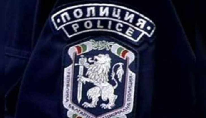 Задържаха 38-годишен в Дупница за агресия срещу полицаи
