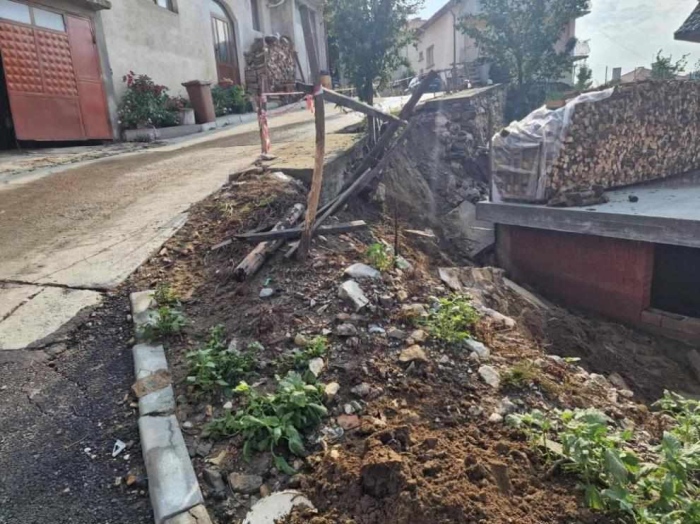 Кочан потъна в кал и вода: Сатовча обяви частично бедствено положение след пороя