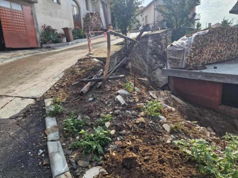 Кочан потъна в кал и вода: Сатовча обяви частично бедствено положение след пороя