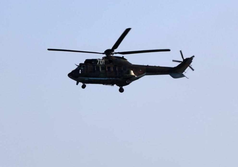НАТО хеликоптер изненада и Горна Оряховица: Chinook каца няколко пъти за гориво