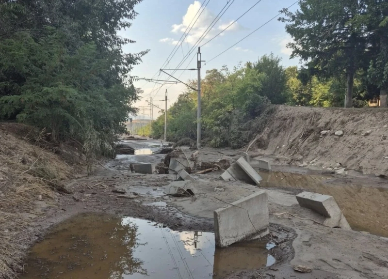Важно за жителите на Струмяни: Водата остава негодна за пиене