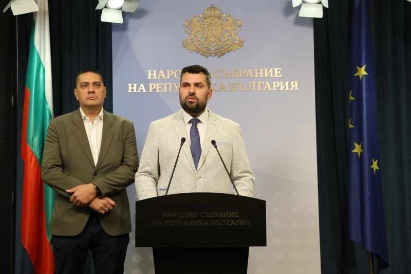 ГЕРБ: Радев мълчи за Русия и Лайпциг, главата ни е заровена в дипломатическия пясък