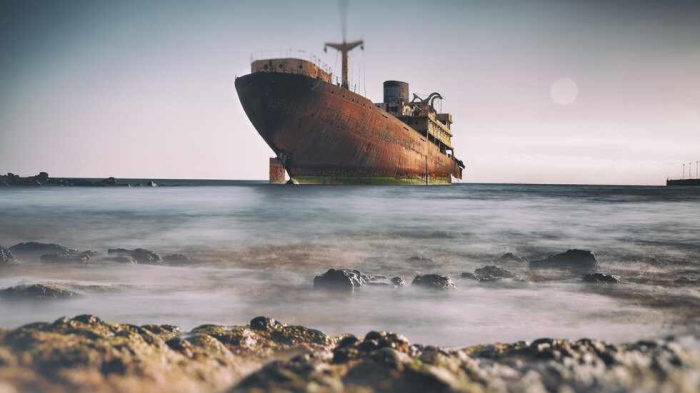 Кораб заседна край Русе