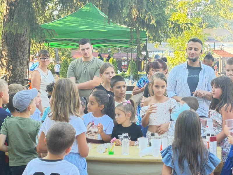 „По течението на вкуса“ събра риба, музика и традиции в Самоков