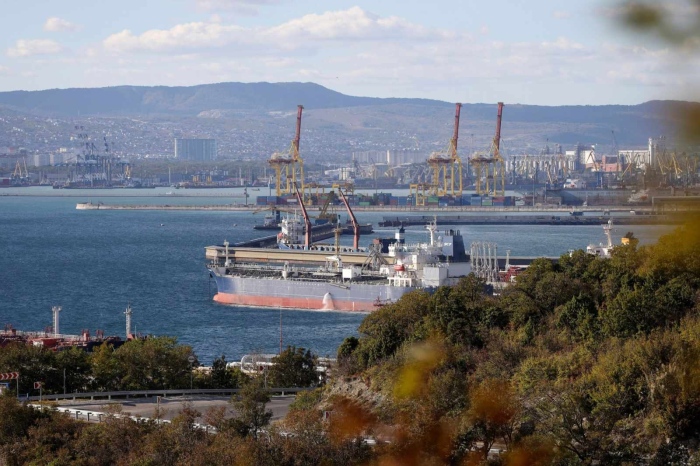 Украйна удари руски нефтен терминал в Новоросийск, Москва атакува товарен кораб