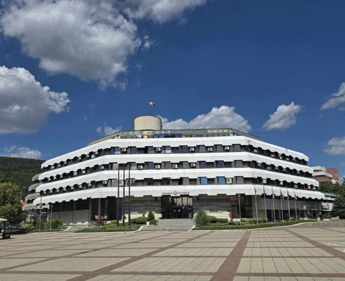 Дупница инвестира над 5,3 млн. евро: четири обществени сгради ще станат по-евтини за отопление