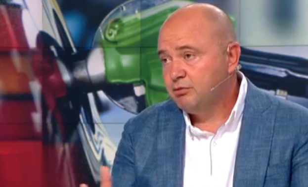  Експерт: Дизелът скоро може да достигне 2 евро за литър, такава цена не сме имали никога