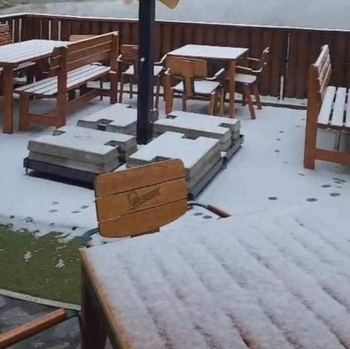Meteo Balkans предупреждава стопаните за очаквани слани в Кюстендил, Трън и Перник