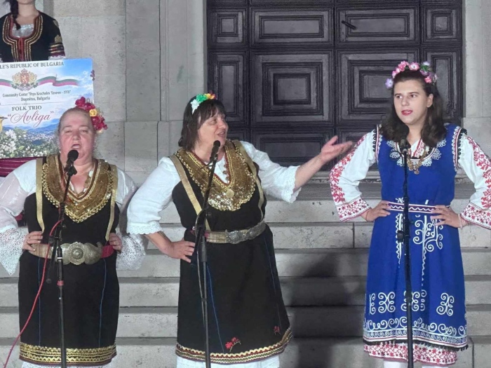 Трио „Авлига“ покори публиката в Хърватия с песни от Шоплука