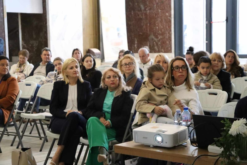 Специалисти обсъждат ранната грижа и профилактиката на детското здраве в Благоевград