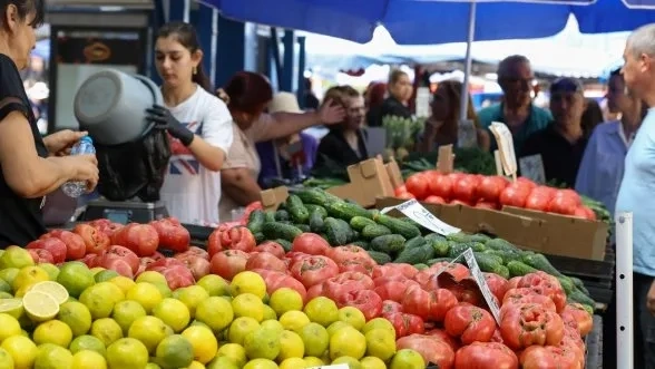 Цените на храните на едро се повишиха с 1,36% за седмица