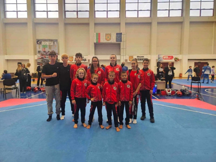 Разложки таекуондисти вдигнаха две отборни купи на Dupnitsa Open