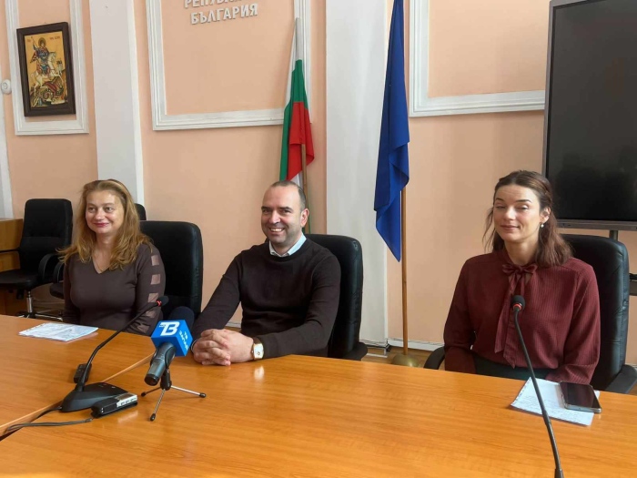 Четири нови безплатни школи за децата в Кюстендил: Математика, английски, китайски и подготовка по БЕЛ