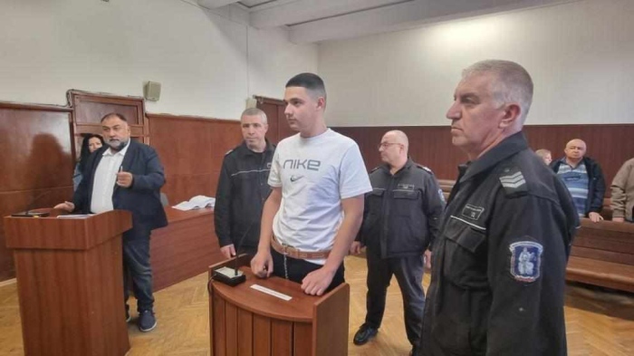 Делото „Маги“: Камери показаха как е местен бидонът с тялото на убитото момиче в Хасково