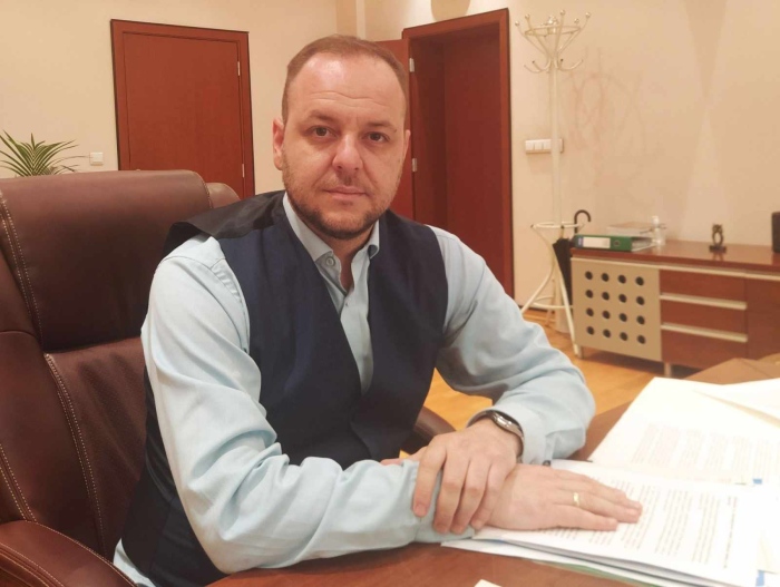 Сандов си търси нова работа, за да плаща адвокатите по делото за „Петрохан“