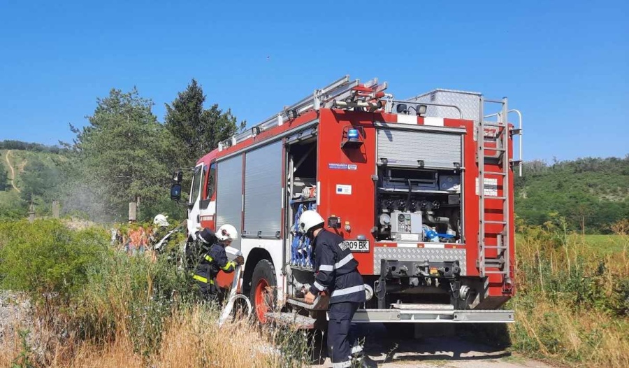 12 пожара в Кюстендилско за дни, огънят край Пиперево засегна 1200 декара