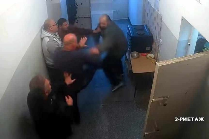 Петричкия Ескобар се бие в затворническата болница: Видео е заснето три седмици преди помилването му