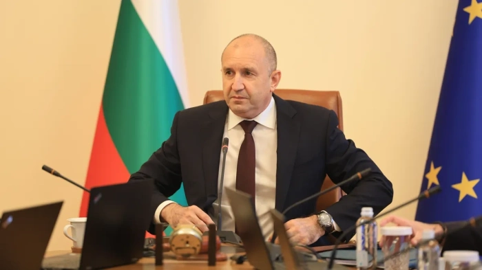 Румен Радев: Закупуваме още 5 зенитно-ракетни комплекса