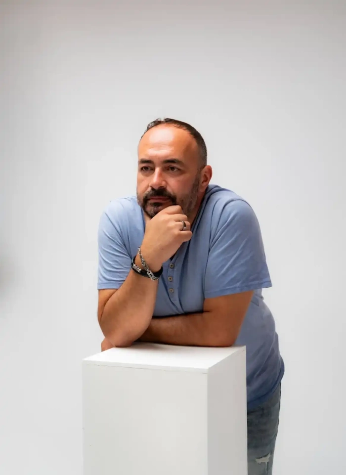 Живот като филм и сто пъти ново начало! Иван Божков представя книгата си в Дупница
