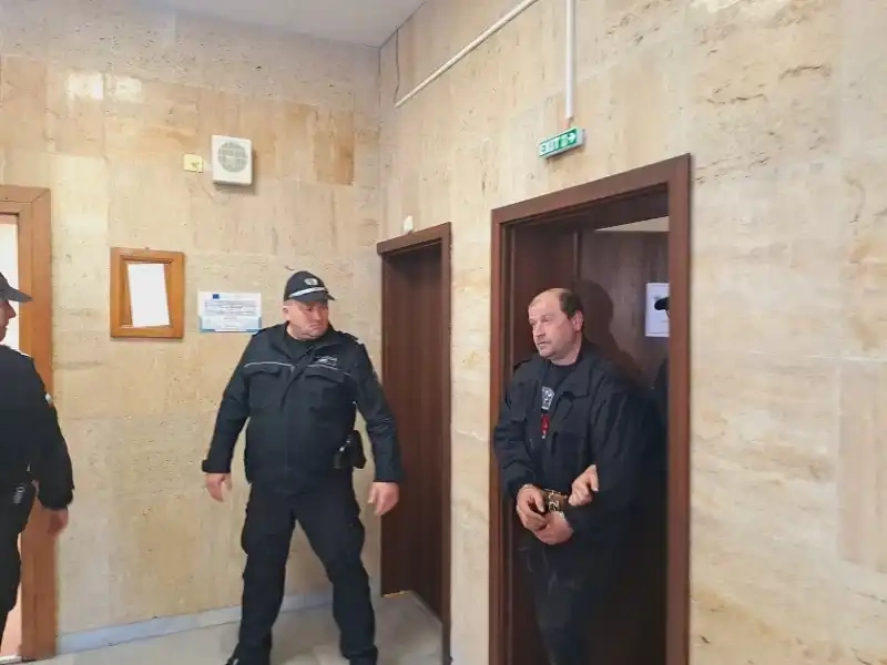 Съдят 45-годишният бистричанин, намушкал млада жена за 200 евро в парк „Рила“ в Дупница