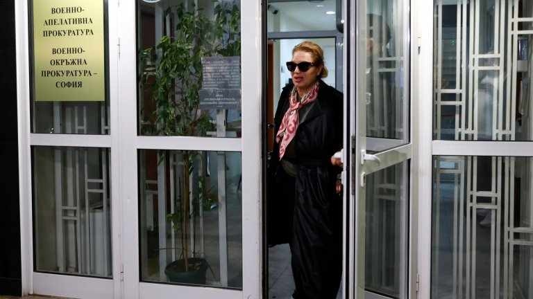 Соня Колтуклиева след разпита: Гардът ме блъсна със засилка, имам фрактура на рамото