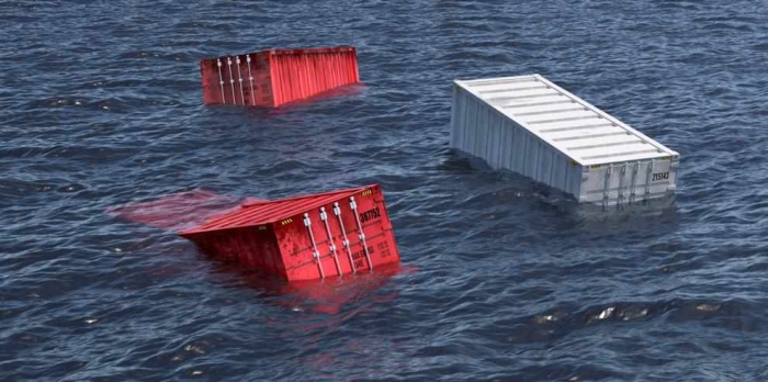 20 контейнера с опасен товар плават в Черно море! Три ведомства проверяват за замърсяване край Шабла