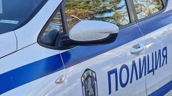 Шофьор загина след удар в дърво и преобръщане на АМ „Тракия“, жена е пострадала