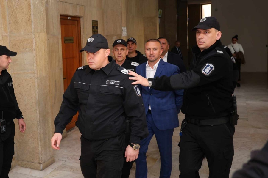 Кметът на Белица: Никога няма да склоня глава и пред най-зловещия диктаторски режим