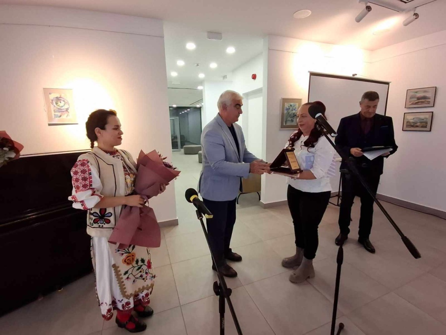 Дупница отличи читалищата будители! Две села отбелязват вековни юбилеи с признание за съхранения български дух
