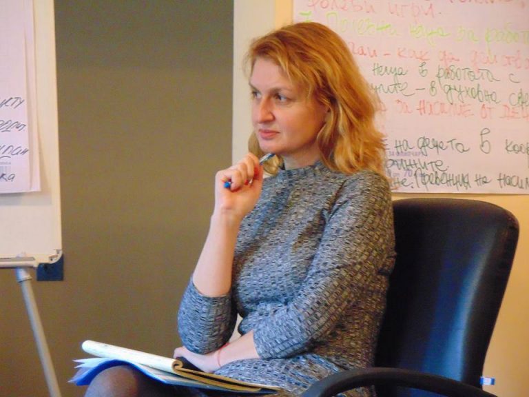Психологът Силвия Димитрова с лекция за човешките емоции в благоевградската библиотека